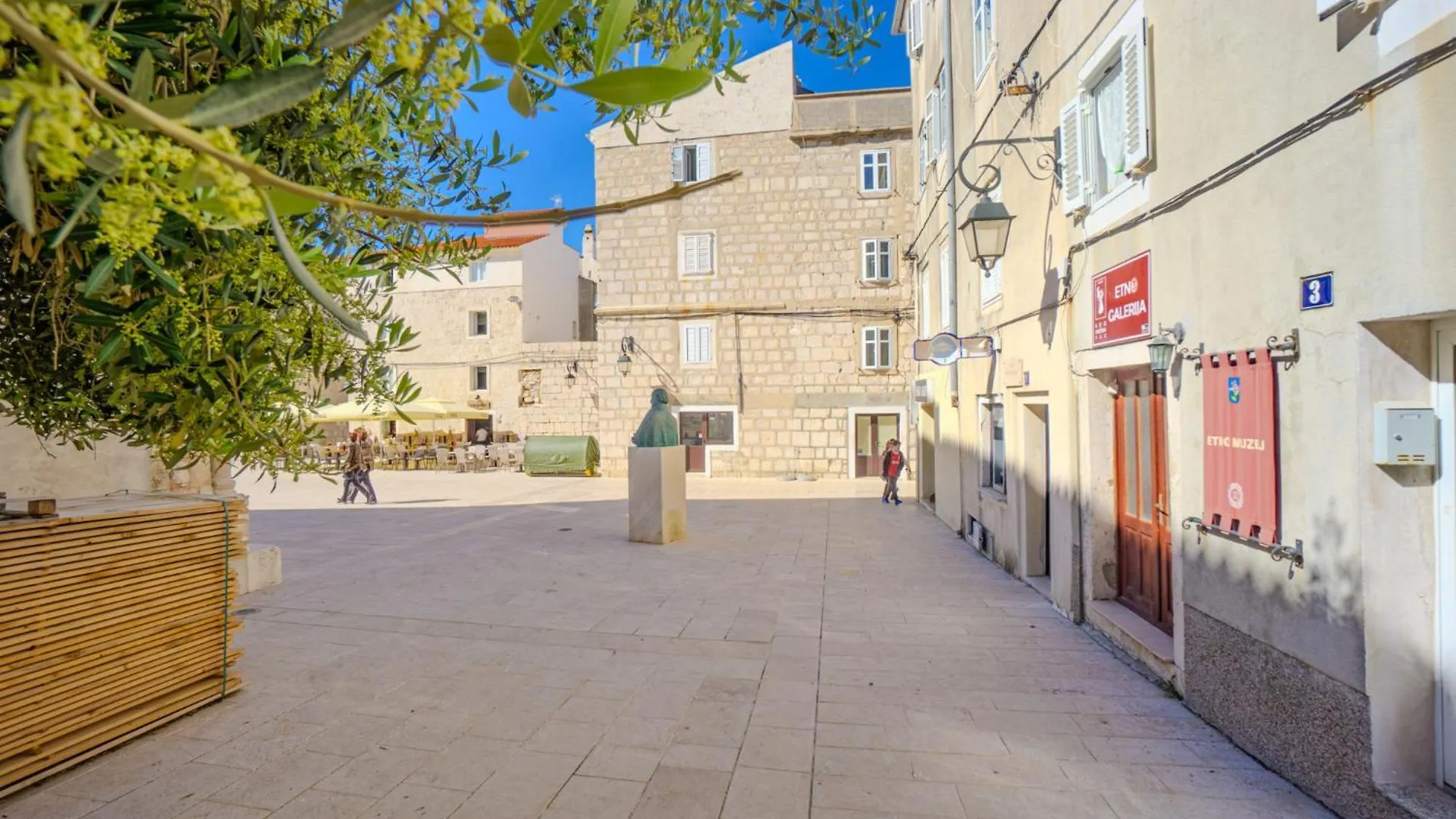 Prázdninový dům House Plaza Near Beach Pag Town